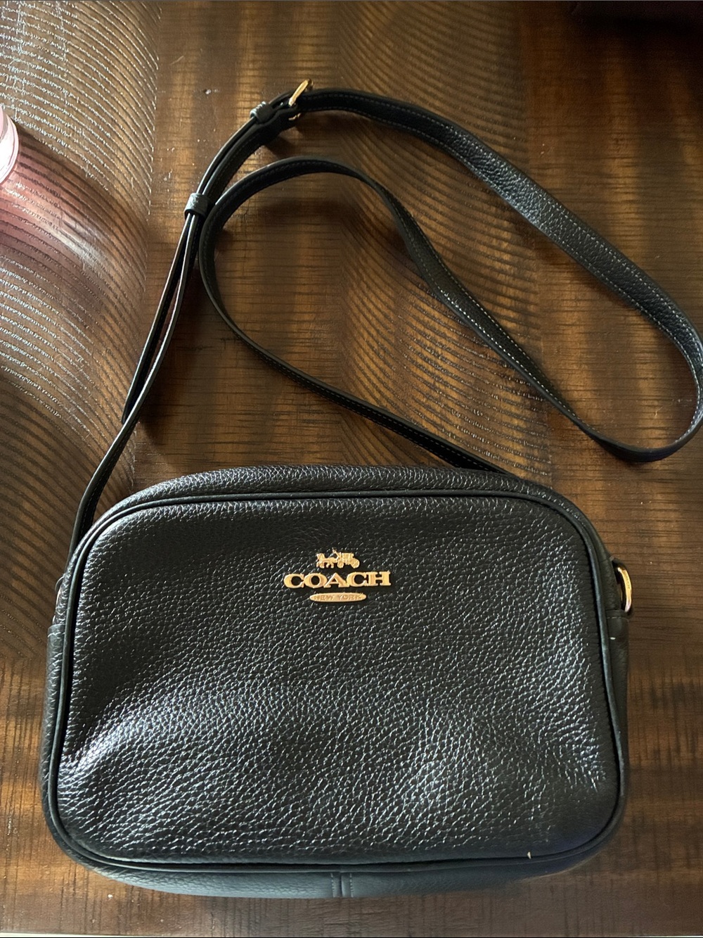 ✨ Coach Black Pebbled Leather Crossbody Bag ✨